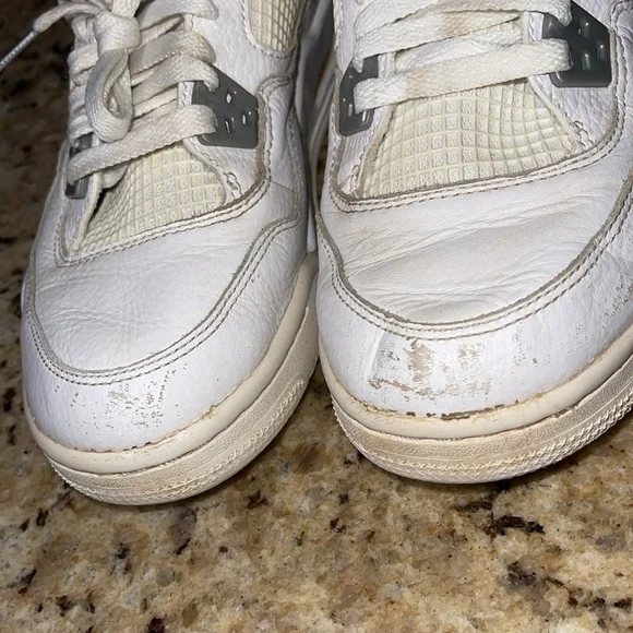 Jordan 4 Retro - Picture 10 of 11